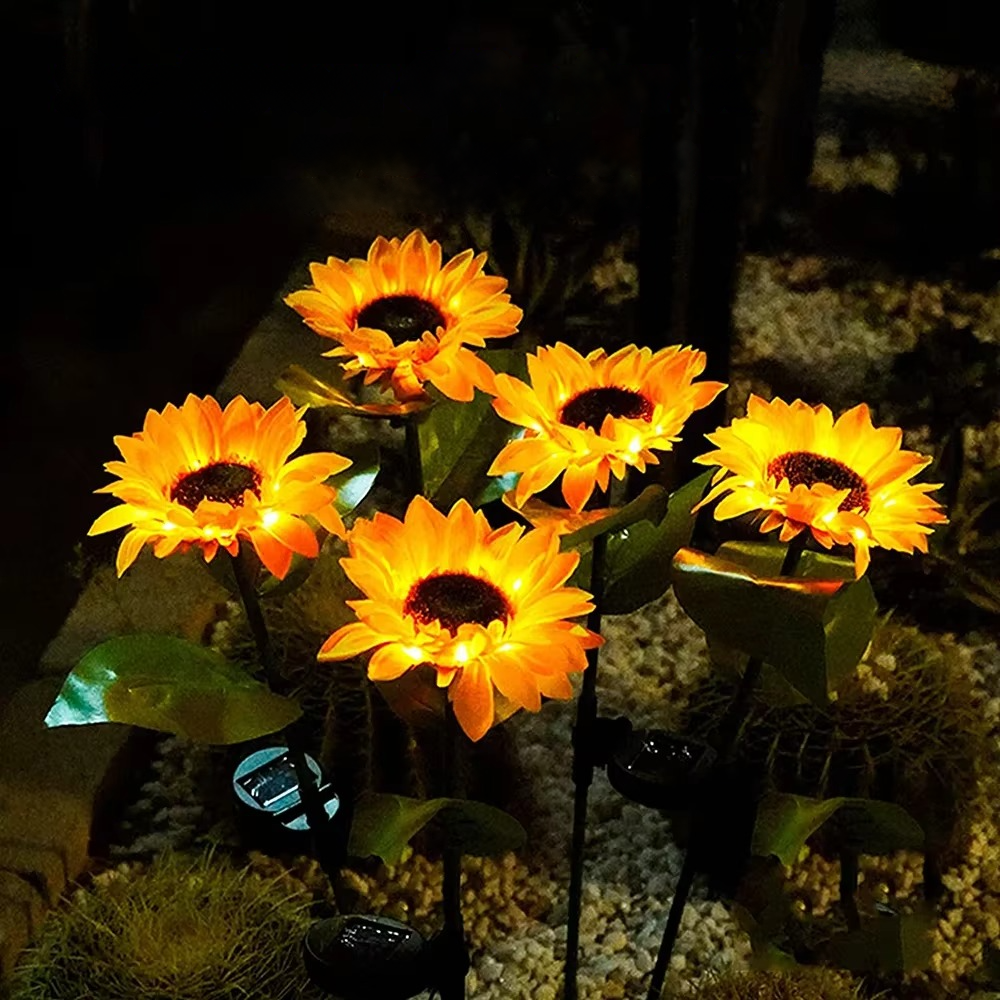 Solar Powered Sunflower Garden Light